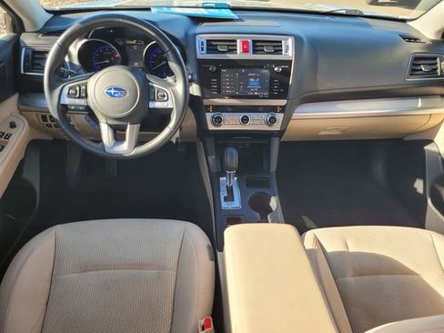 Used 2017 Subaru Outback 2.5i Premium image 16
