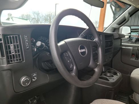 Used 2016 GMC Savana 2500 LS image 7
