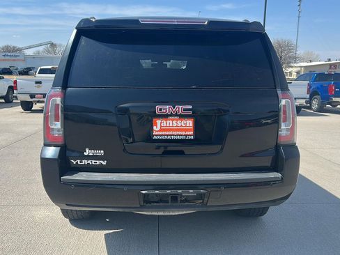 Used 2019 GMC Yukon SLE w/ SLE Value Package AWD/4WD image 8