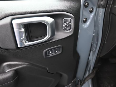 New 2026 Jeep Gladiator Sport AWD/4WD image 13