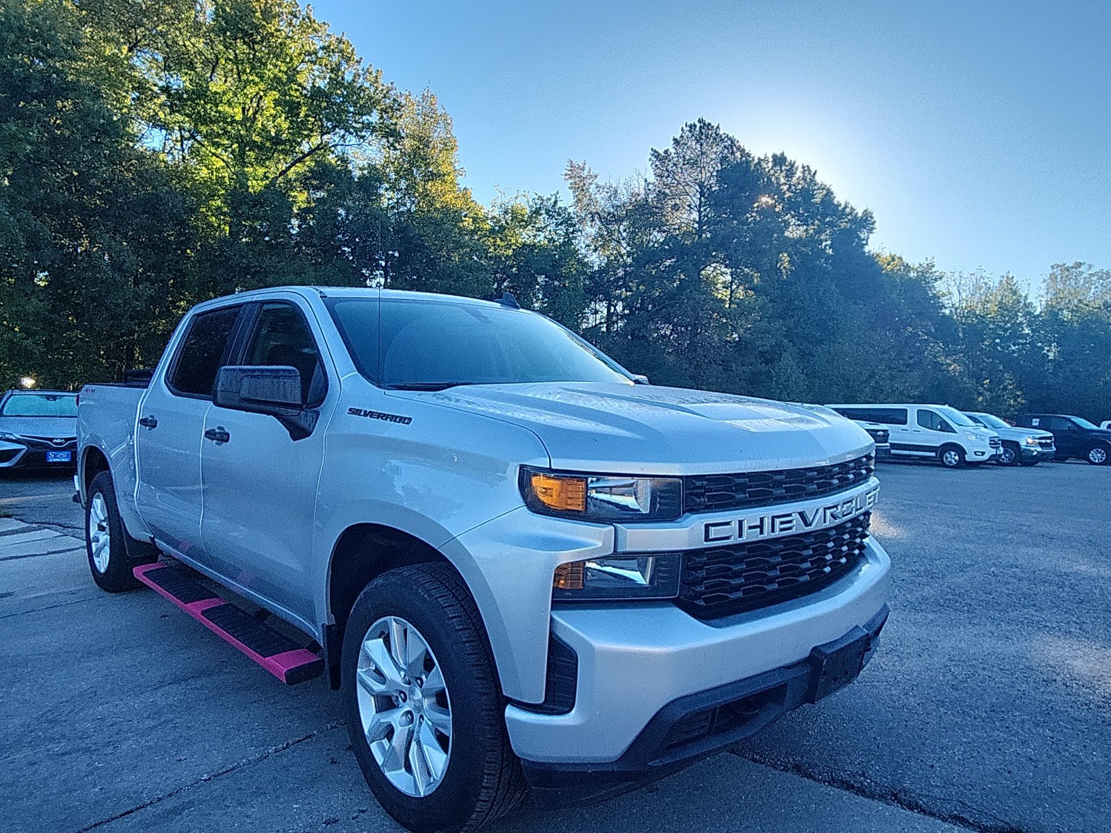 Used 2022 Chevrolet Silverado 1500 Custom w/ LPO, Dark Essentials Package AWD/4WD image 7