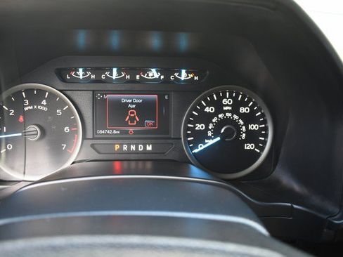 Used 2019 Ford F150 XLT w/ Equipment Group 302A Luxury AWD/4WD image 31