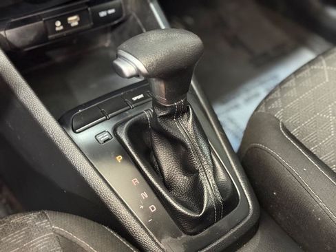 Used 2018 Kia Rio S FWD image 18