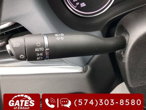 Used 2023 Buick Enclave Essence FWD image 28