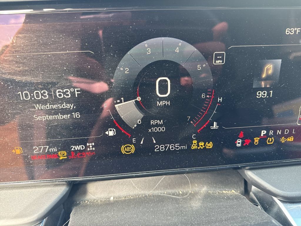 Used 2025 GMC Terrain Elevation AWD/4WD image 10