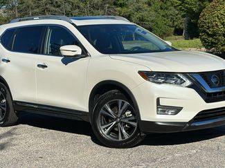 Used 2017 Nissan Rogue SL w/ SL Premium Package image 1