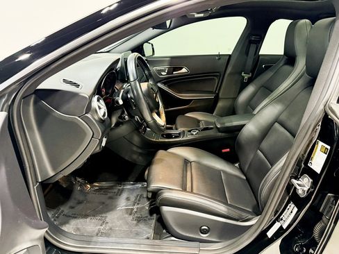 Used 2018 Mercedes-Benz CLA 250 4MATIC image 25