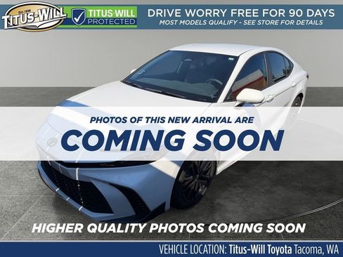 Used 2026 Toyota Camry SE FWD image 2