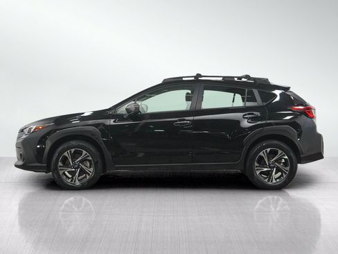 Used 2024 Subaru Crosstrek 2.0i Premium AWD/4WD image 2