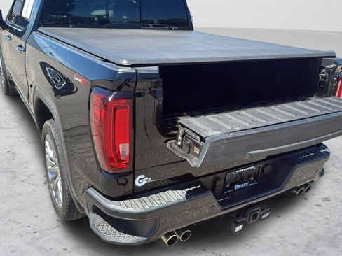 Used 2019 GMC Sierra 1500 Denali w/ Denali Ultimate Package AWD/4WD image 27