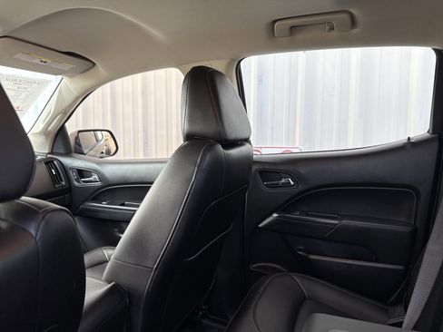 Used 2018 Chevrolet Colorado ZR2 image 32