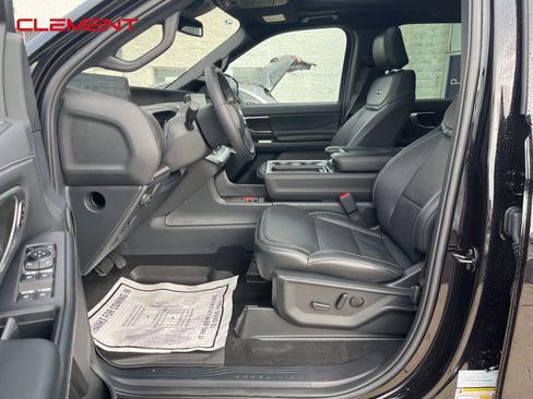 New 2025 Ford Expedition Platinum w/ Stealth Performance Package image 32