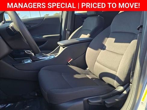 New 2025 Chevrolet Malibu LS image 14