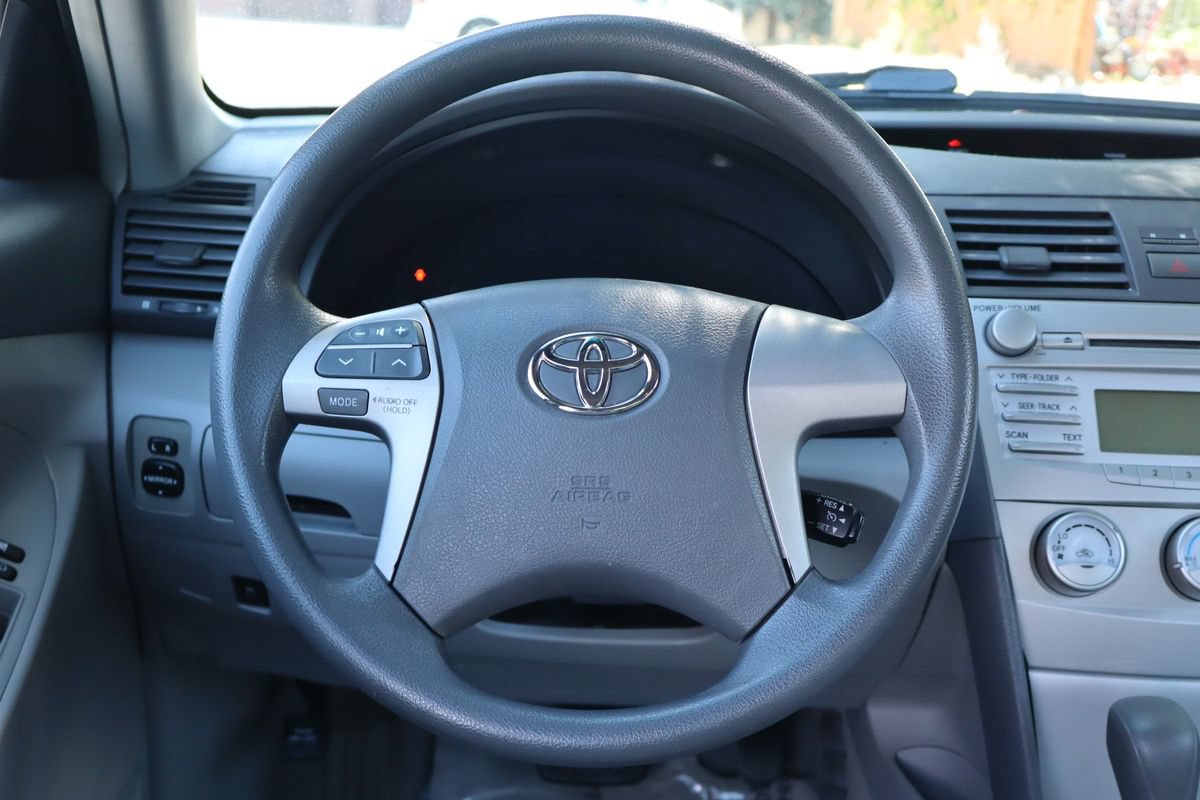 Used 2010 Toyota Camry FWD image 18