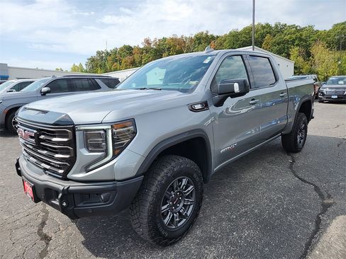 Certified 2025 GMC Sierra 1500 AT4X image 4