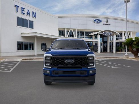 New 2026 Ford F250 Lariat w/ Black Appearance Package image 6