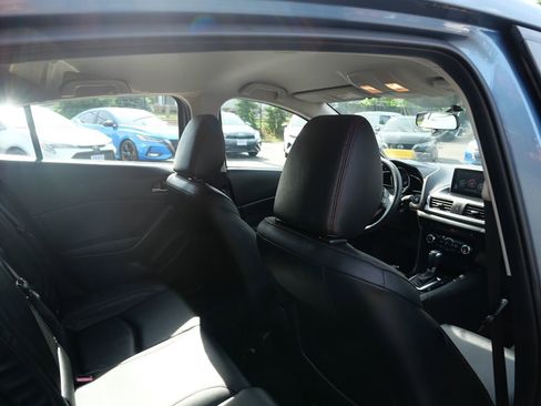 Used 2014 MAZDA MAZDA3 s Touring FWD image 25