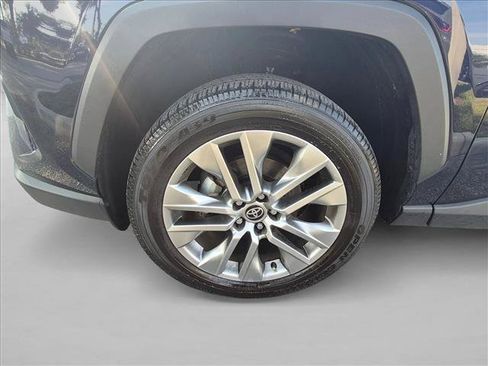 Used 2023 Toyota RAV4 XLE Premium FWD image 23