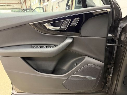 Used 2019 Audi Q7 3.0T Premium Plus w/ Premium Plus Package image 13