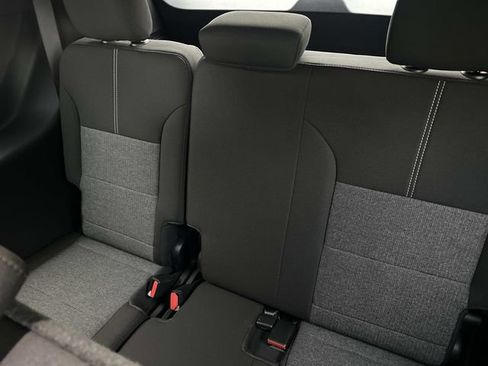 New 2026 GMC Acadia Elevation image 12