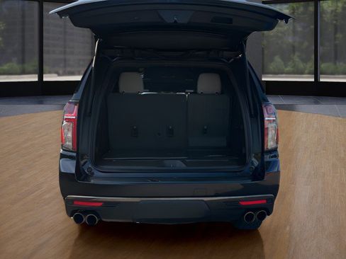 Used 2022 Chevrolet Tahoe Z71 w/ Off-Road Capability Package image 25