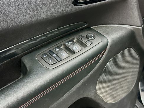 Used 2025 Dodge Durango GT image 15