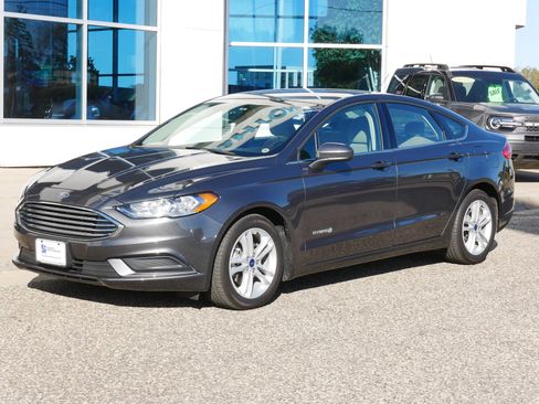 Used 2018 Ford Fusion S image 25
