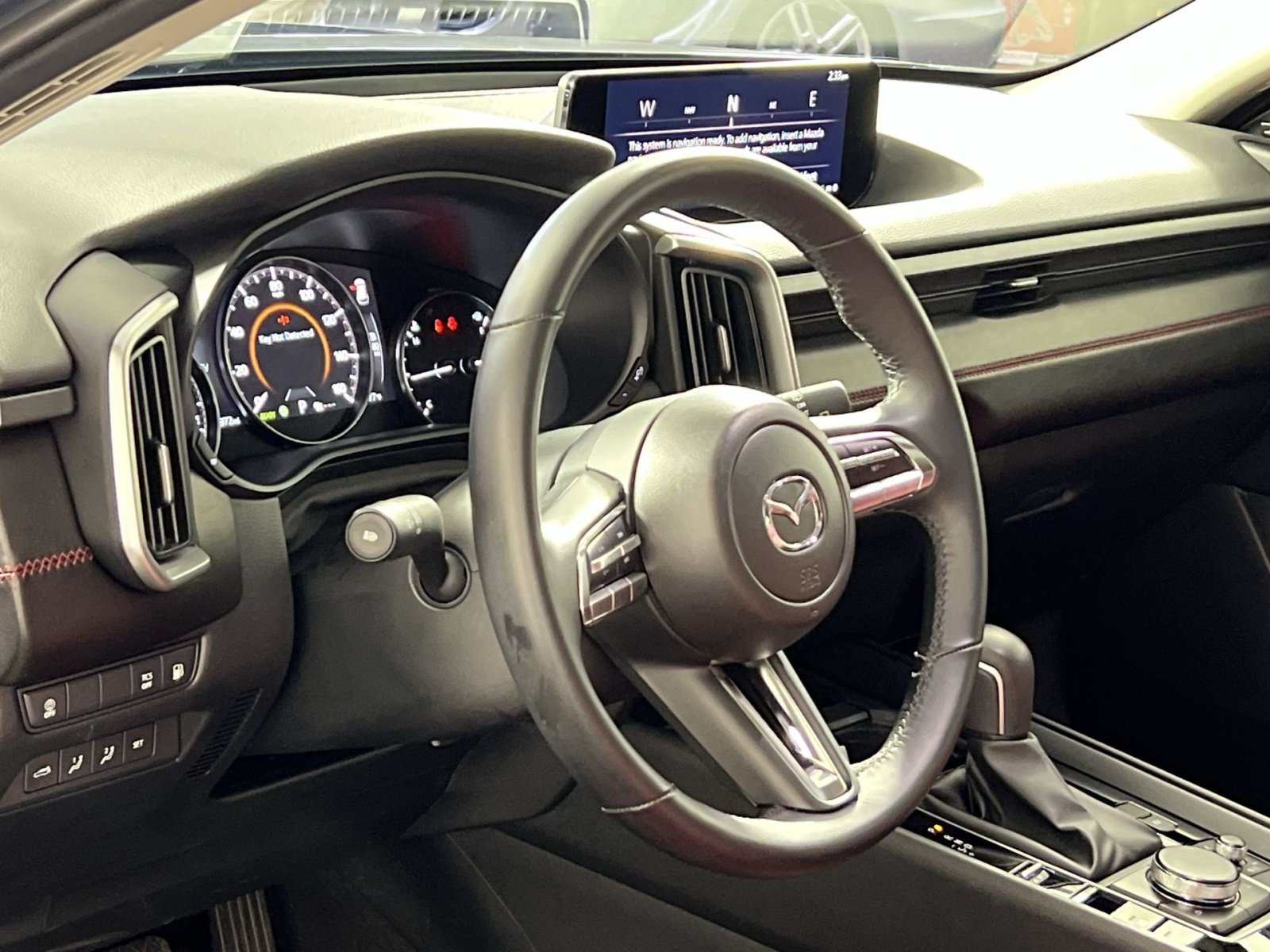 Used 2025 MAZDA CX-50 AWD 2.5 Hybrid w/ Premium Pkg image 16
