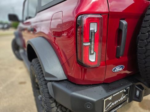 New 2026 Ford Bronco Outer Banks w/ Sasquatch Package image 38