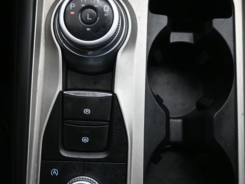 Used 2023 Ford Explorer XLT image 19