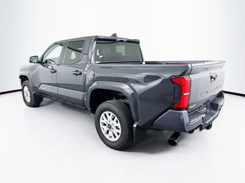 Used 2025 Toyota Tacoma SR5 image 5