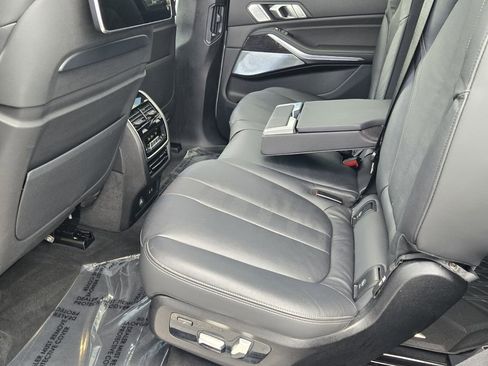 Used 2019 BMW X7 xDrive50i w/ Dynamic Handling Package AWD/4WD image 11