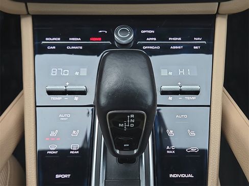 Used 2019 Porsche Cayenne image 14