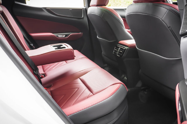 Used 2026 Lexus NX 450h+ AWD w/ Luxury Package image 24