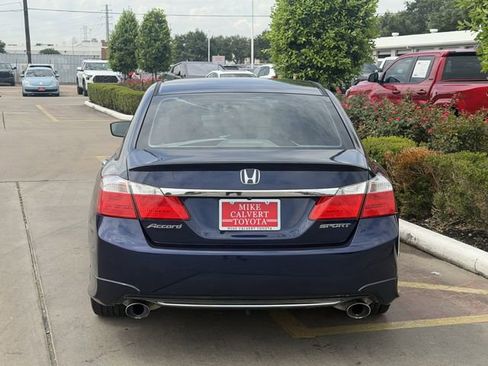 Used 2015 Honda Accord Sport image 6