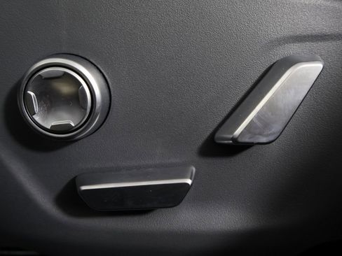 Used 2024 Lucid Air Touring image 33