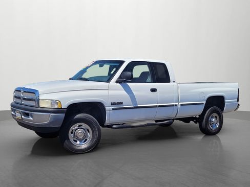 Used 1998 Dodge Ram 2500 Truck 4x4 Quad Cab image 7