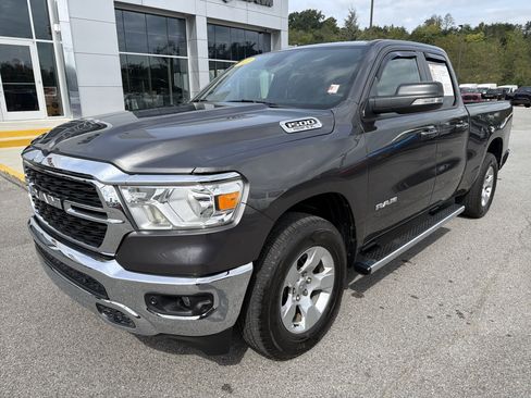 Used 2022 RAM 1500 Big Horn AWD/4WD image 2