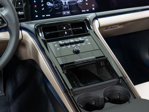 New 2026 Porsche Panamera 4S AWD/4WD image 25