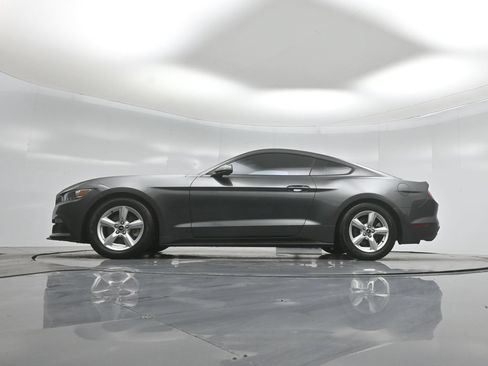 Certified 2017 Ford Mustang Coupe RWD image 48