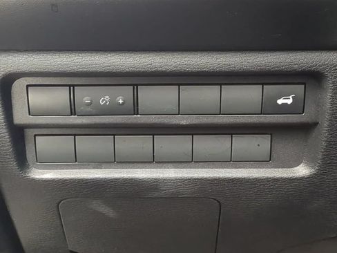 Used 2025 Mitsubishi Outlander SE FWD image 29