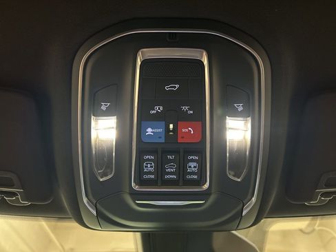 New 2026 Jeep Grand Cherokee Limited AWD/4WD image 25