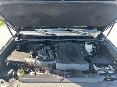 Used 2016 Toyota 4Runner SR5 Premium AWD/4WD image 13