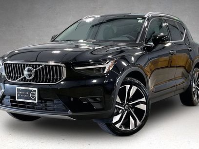 Used 2025 Volvo XC40 B5 Ultra
