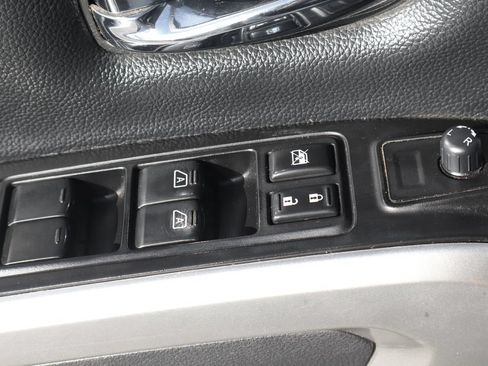 Used 2018 Nissan Titan PRO-4X AWD/4WD image 19
