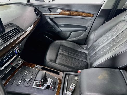 Used 2020 Audi Q5 2.0T Premium w/ Convenience Package AWD/4WD image 24