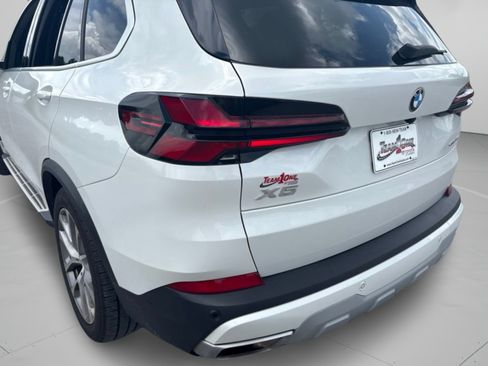 Used 2024 BMW X5 sDrive40i w/ Premium Package RWD image 34