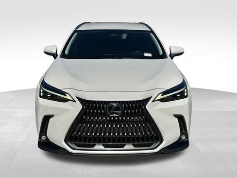 Used 2024 Lexus NX 250 FWD w/ Towing Package (2000 Lbs) image 8