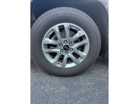 Used 2021 Chevrolet Traverse LT FWD image 27