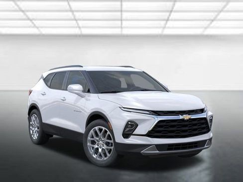 New 2025 Chevrolet Blazer LT w/ Sound & Technology Package image 7